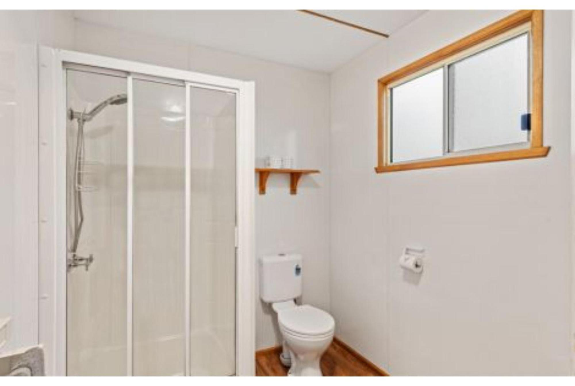 Discovery Parks - Devonport Room photo