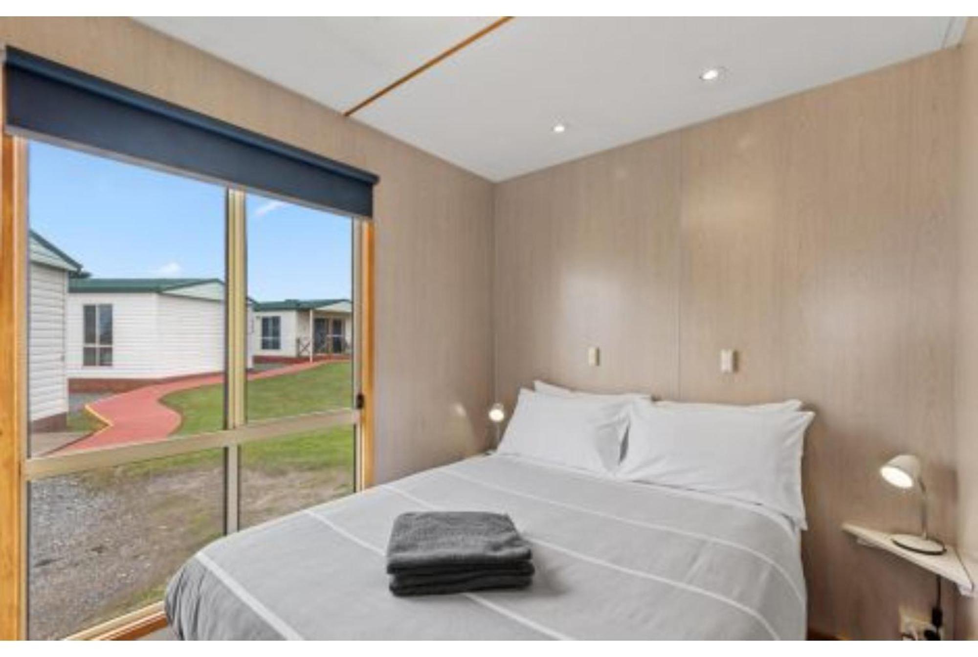 Discovery Parks - Devonport Room photo