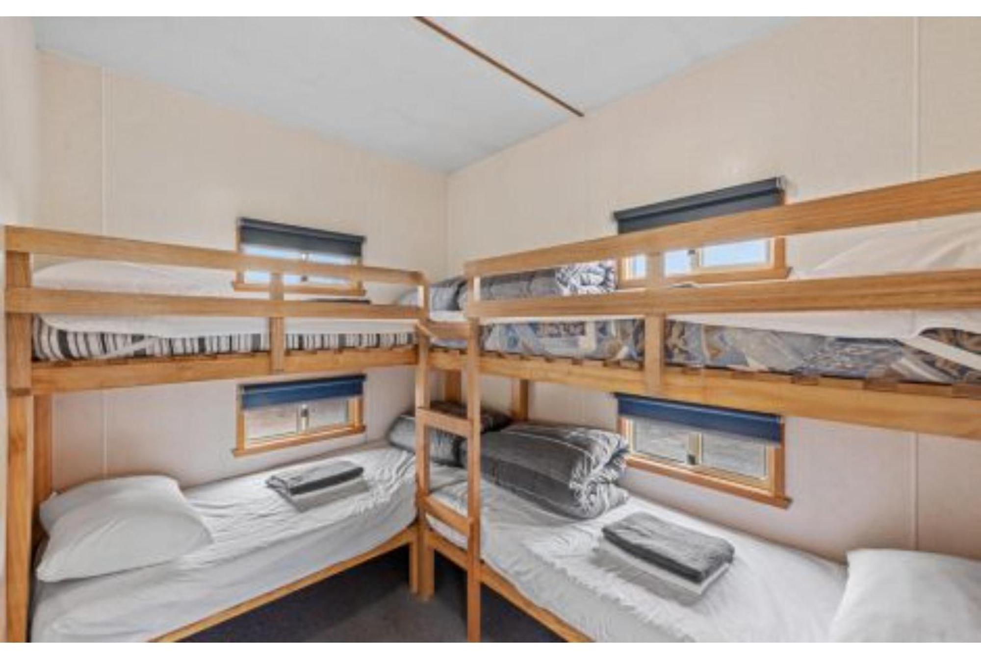 Discovery Parks - Devonport Room photo